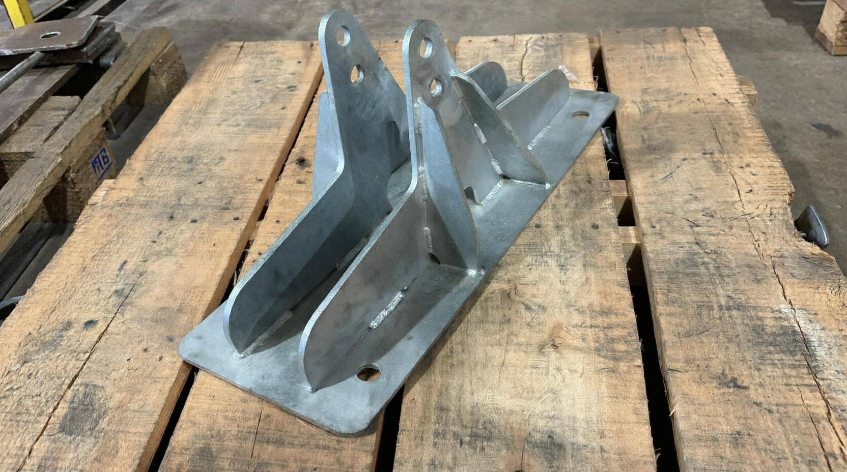 Conjunto metálico soldado